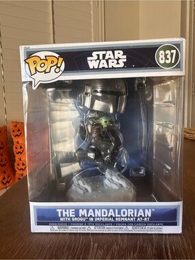 Funko POP! Star Wars The Mandalorian with Grogu - in Imperial AT RT (837)